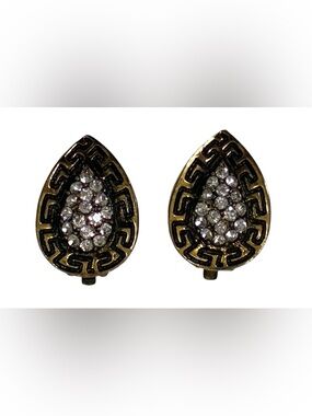 VINTAGE CLIP ON EARRINGS